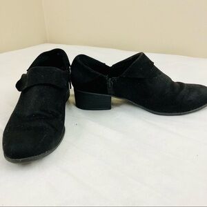 American Eagle Black slip on black heel ankle boots women’s size 6 1/2